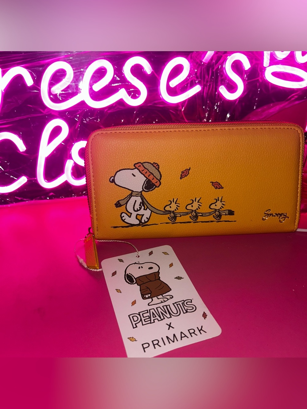 Peanuts Snoopy & Woodstock Yellow zip around Wallet
